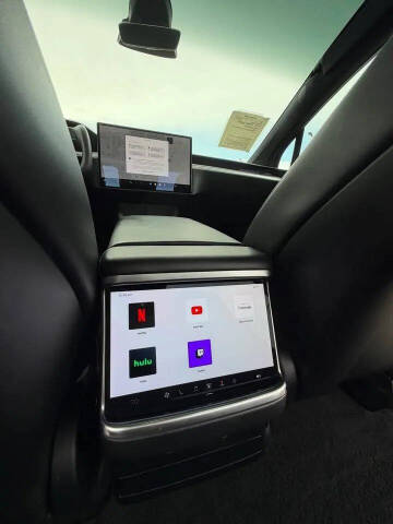 2023 Tesla Model X Standard Range