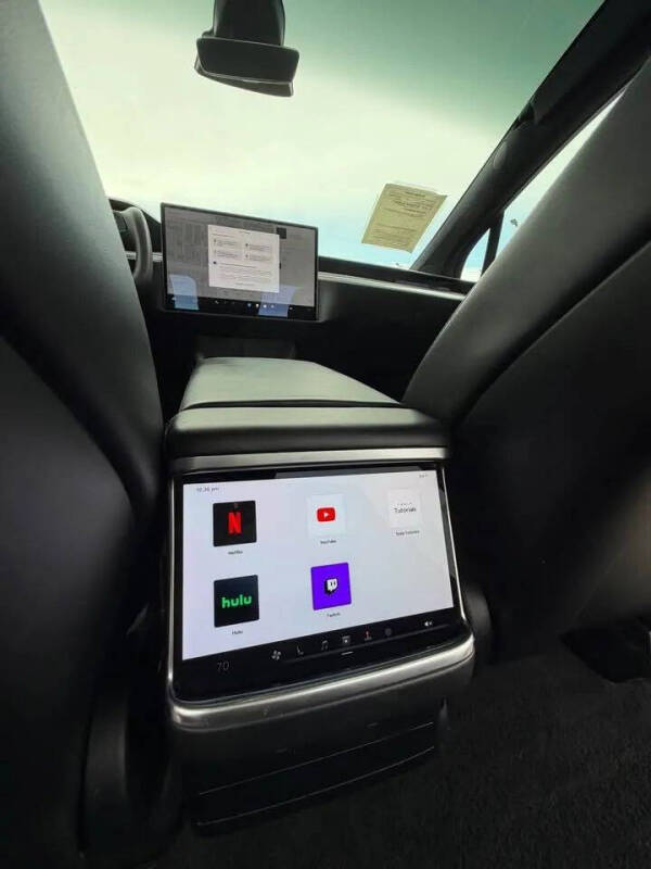 2023 Tesla Model X Standard Range