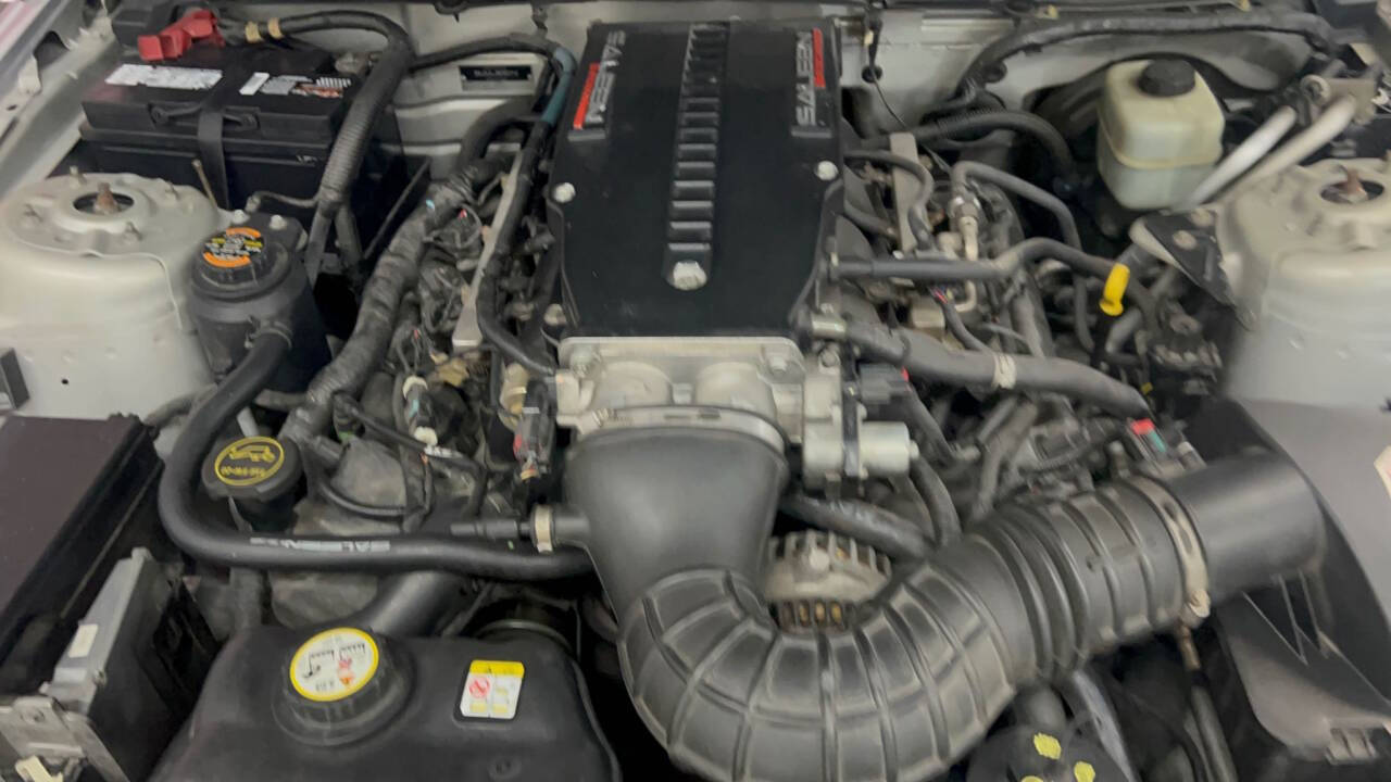 2006 Ford Mustang 39