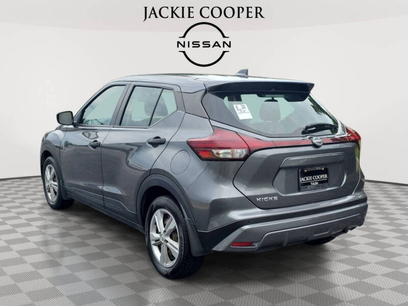 2023 Nissan Kicks S