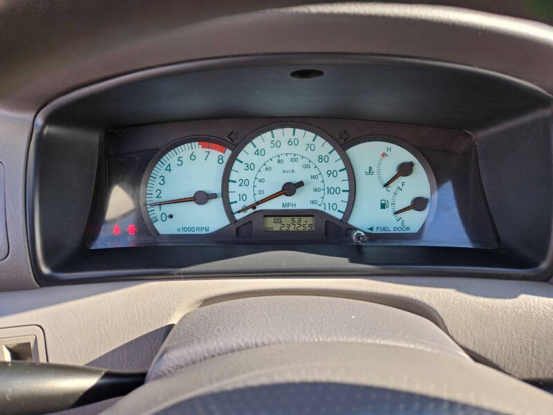 2003 Toyota Corolla LE