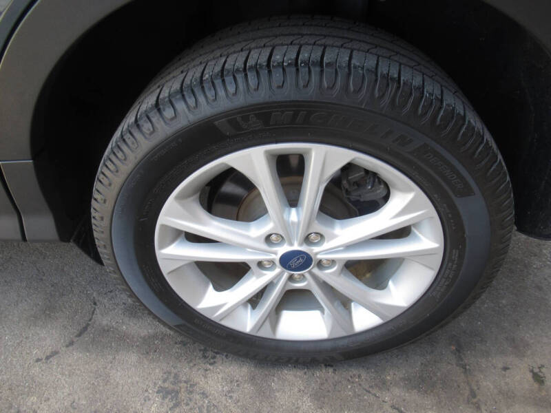 2019 Ford Escape SE
