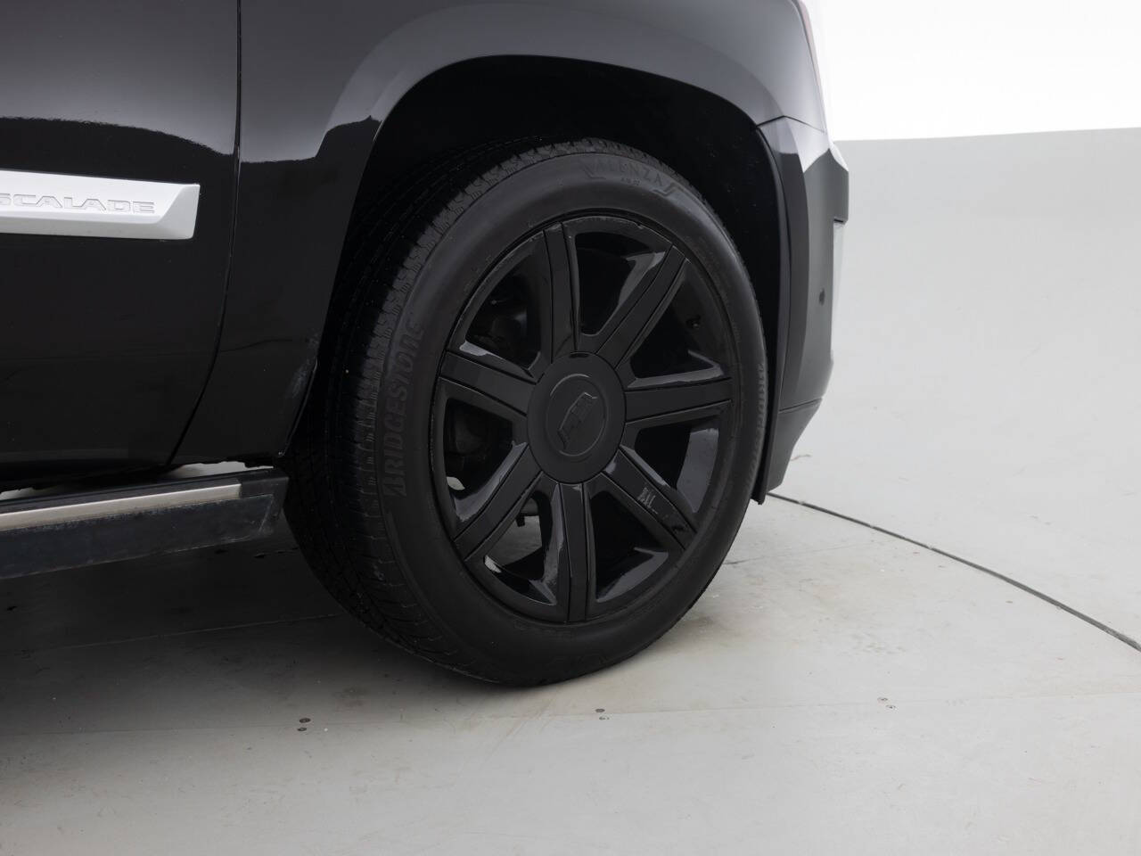 Used Car 2017 Cadillac Escalade  Premium Luxury 4x4 4dr Suv For Sale Under $30,000 In Coal City, Illinois