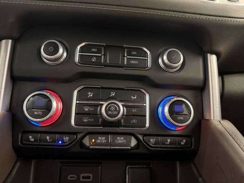 2023 GMC Yukon XL SLT