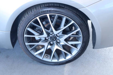 2017 Lexus RC 200t