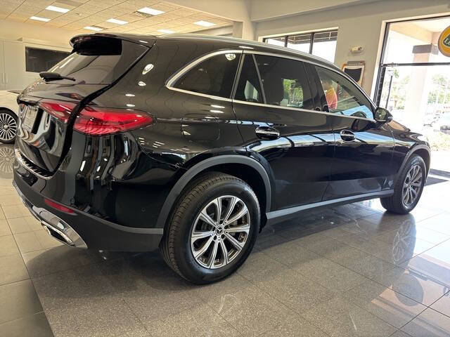 2024 Mercedes-Benz GLC 15