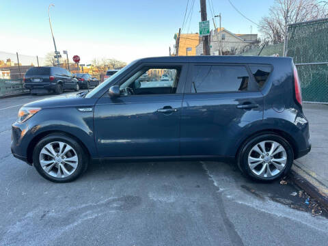 2015 Kia Soul +