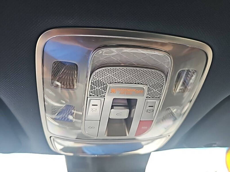 2023 Genesis GV70 2.5T Standard