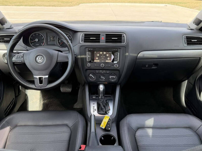 2014 Volkswagen Jetta SEL