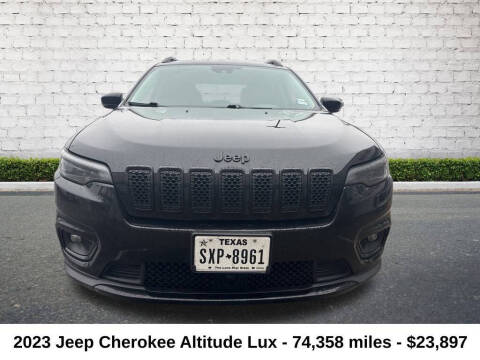 2023 Jeep Cherokee Altitude Lux