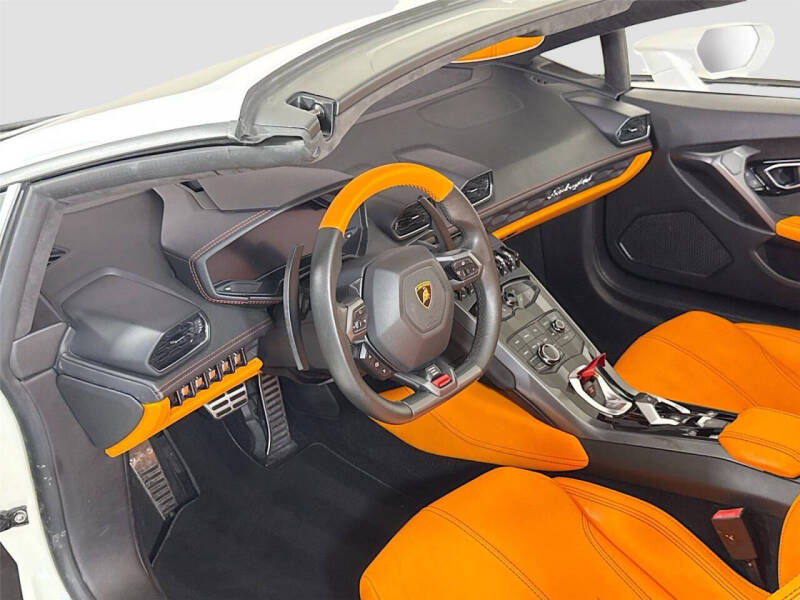 2019 Lamborghini Huracan LP 580-2 Spyder