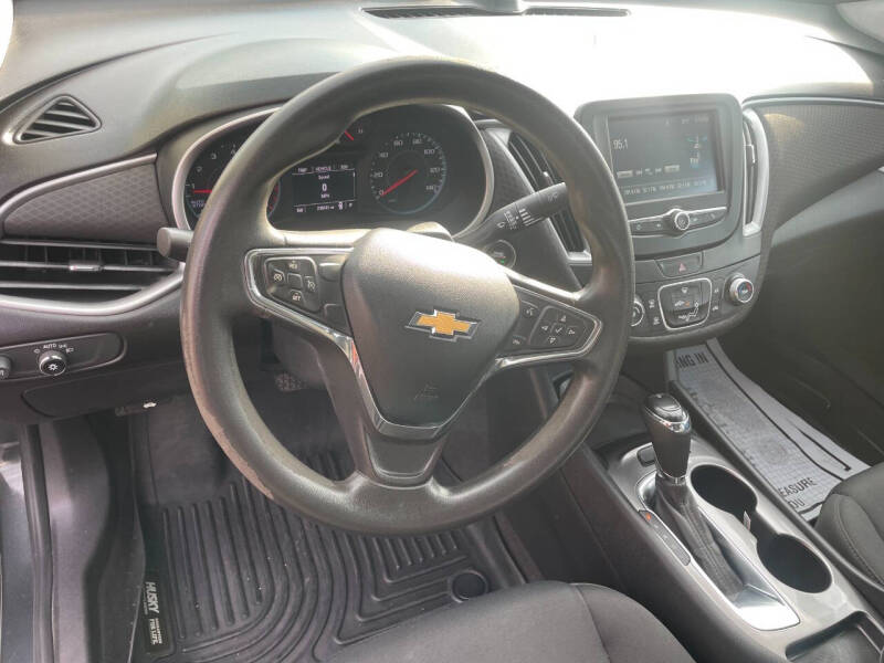 2017 Chevrolet Malibu LS