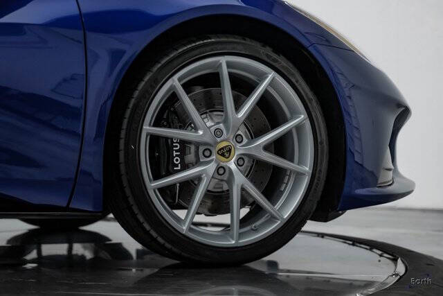2025 Lotus Emira V6 Base