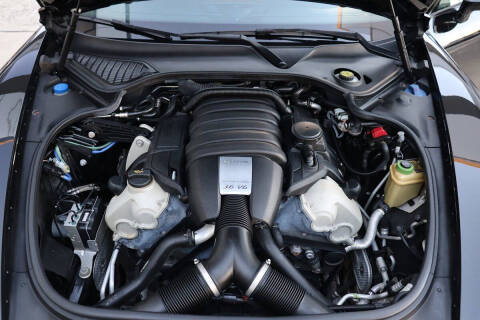 2016 Porsche Panamera Edition