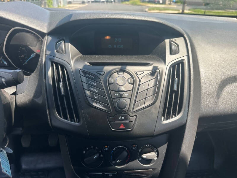 2014 Ford Focus S