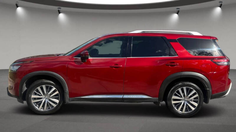 2022 Nissan Pathfinder Platinum
