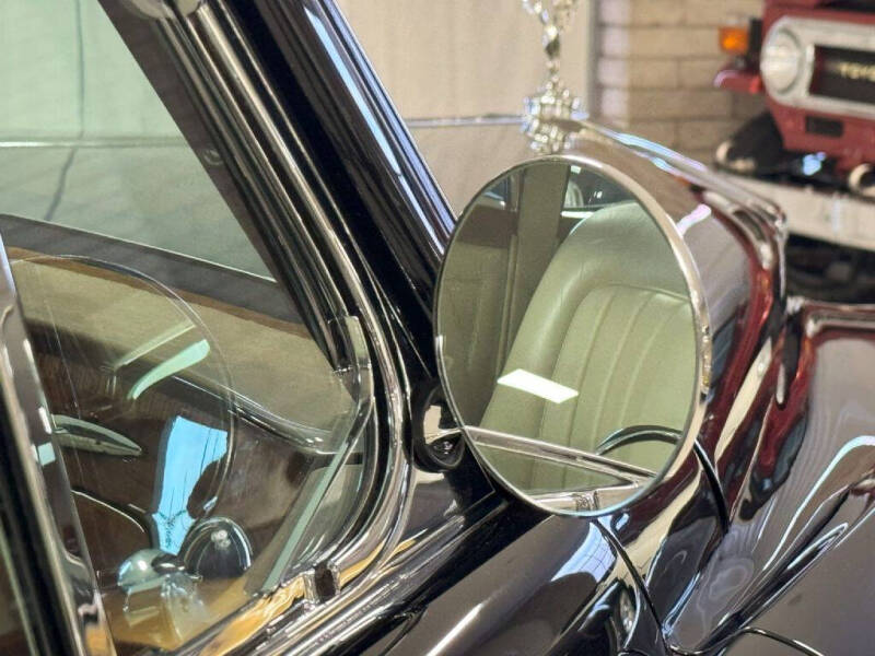 1965 Rolls-Royce Silver Cloud III Flying Spur