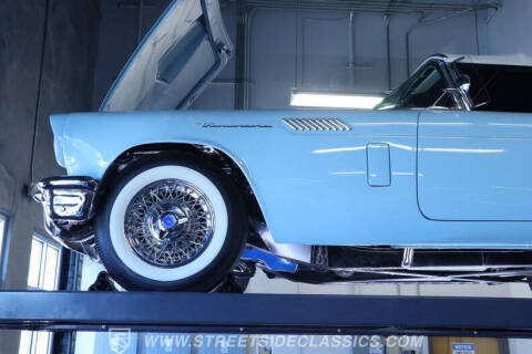 1957 Ford Thunderbird