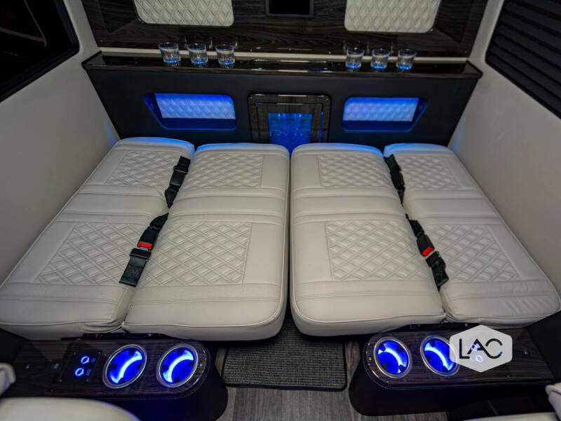 2024 Mercedes-Benz Sprinter 3500XD