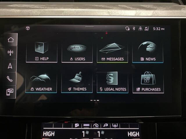 2023 Audi e-tron quattro Premium Plus