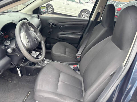 2017 Nissan Versa 1.6 S