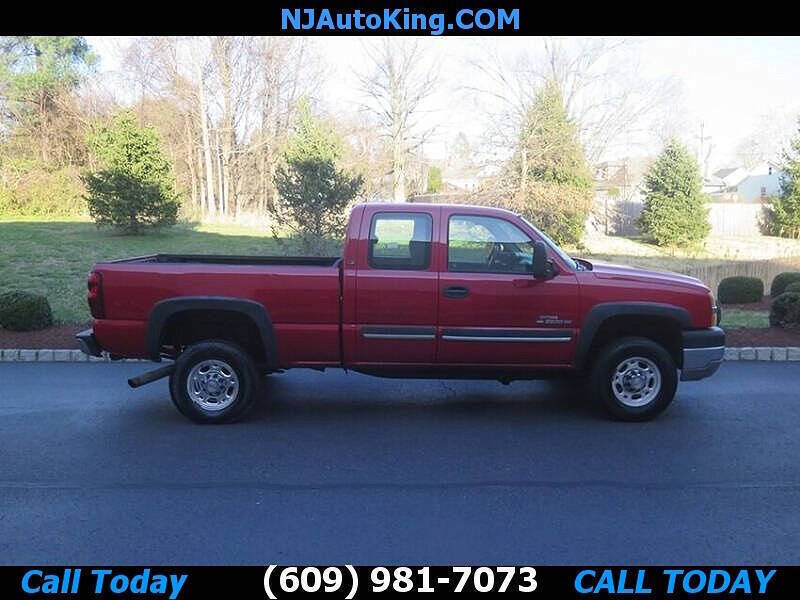 2004 Chevrolet Silverado 2500HD LS