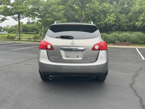 2013 Nissan Rogue SV w/SL Package