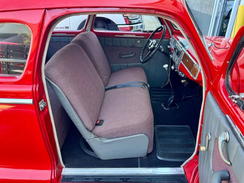 1948 Plymouth Deluxe