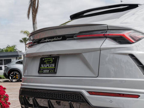 2022 Lamborghini Urus