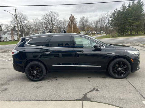 2023 Buick Enclave Essence