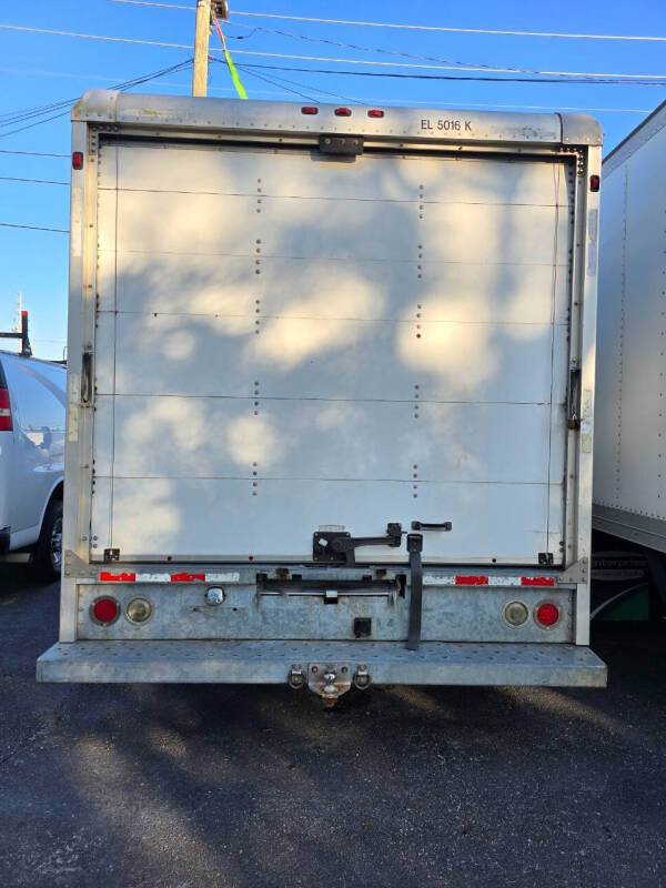 2006 Ford E-Series E-450 SD