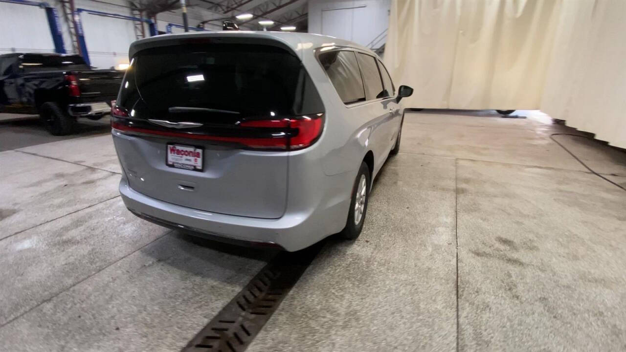 2023 Chrysler Pacifica for sale at Victoria Auto Sales in Victoria, MN