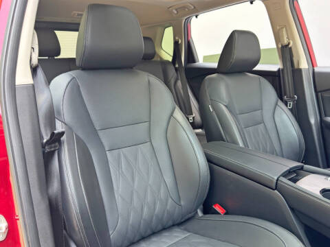 2025 Nissan Rogue Platinum