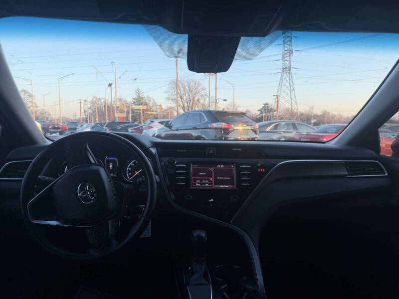 2018 Toyota Camry SE