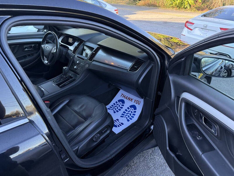 2016 Ford Taurus SEL