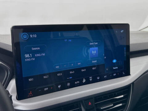 2025 Ford Escape Platinum