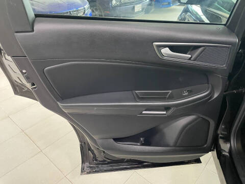 2020 Ford Edge SE