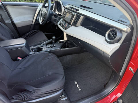 2014 Toyota RAV4 LE
