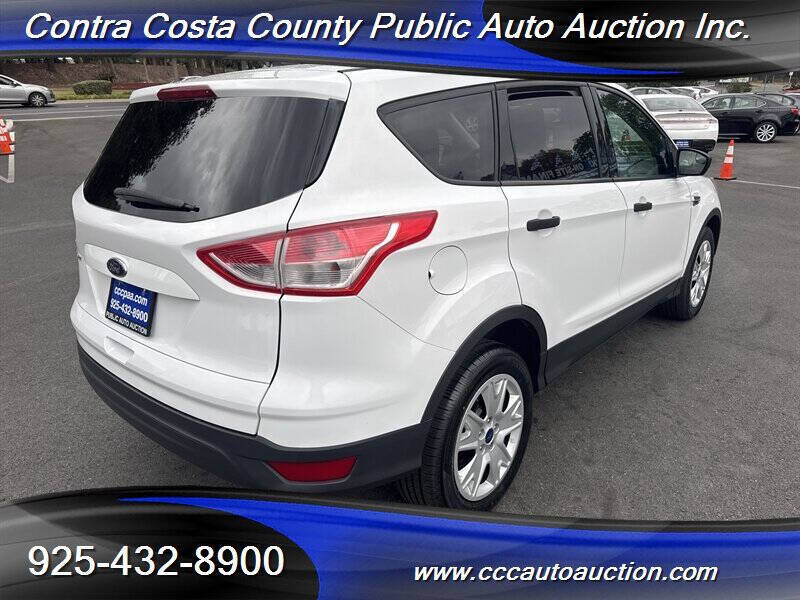 2016 Ford Escape S
