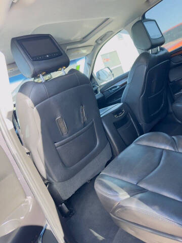 2018 Cadillac Escalade Luxury