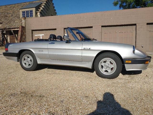 1986 Alfa Romeo Spider Veloce