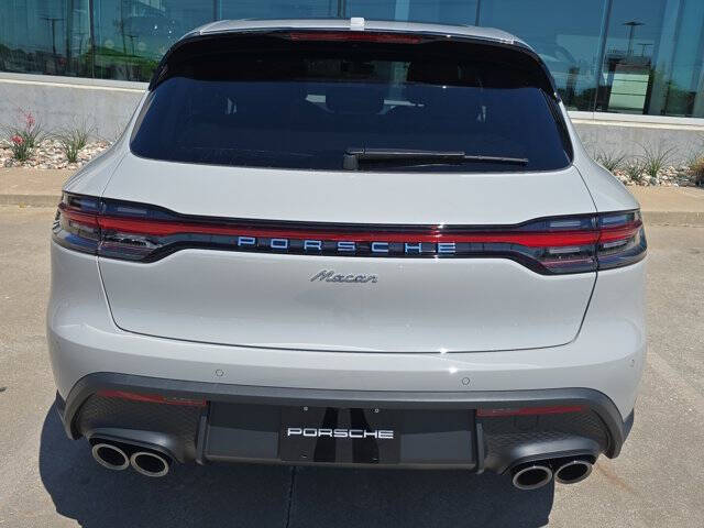 2026 Porsche Macan