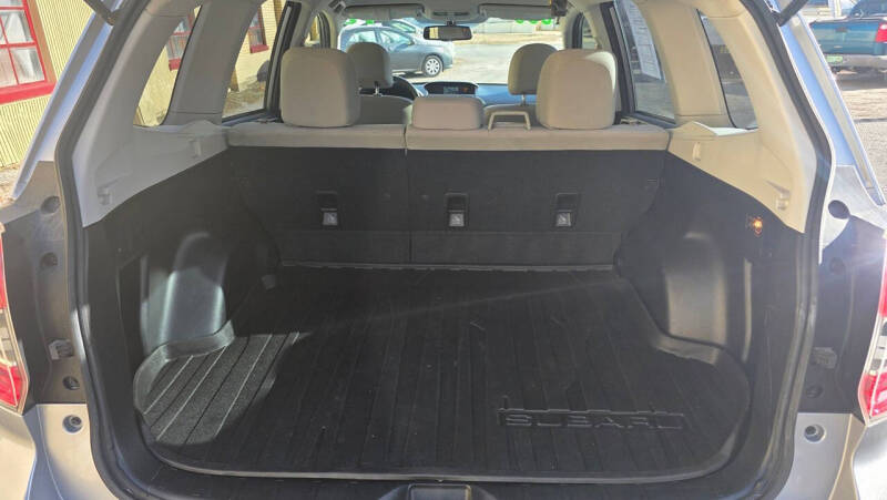 2015 Subaru Forester 2.5i