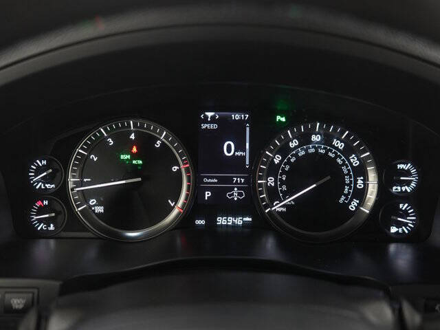 2021 Lexus LX 570 Three-Row