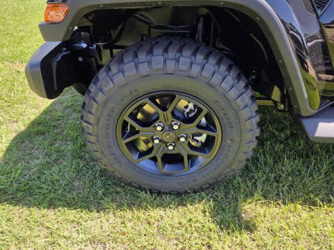 2025 Jeep Gladiator High Tide