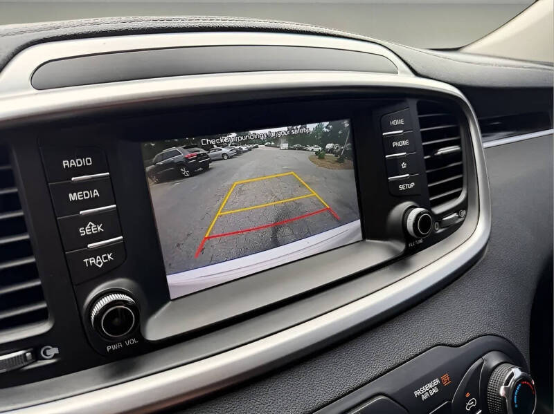 2019 Kia Sorento LX