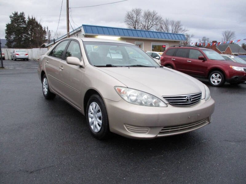 2005 Toyota Camry for sale at Supermax Autos in Strasburg VA