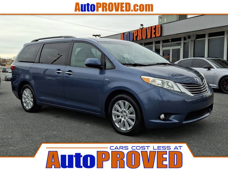 2017 Toyota Sienna XLE 7-Passenger