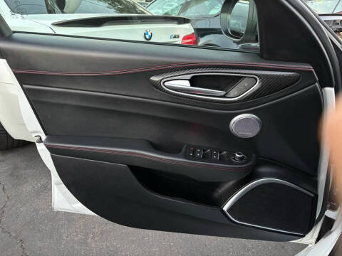 2018 Alfa Romeo Giulia Quadrifoglio