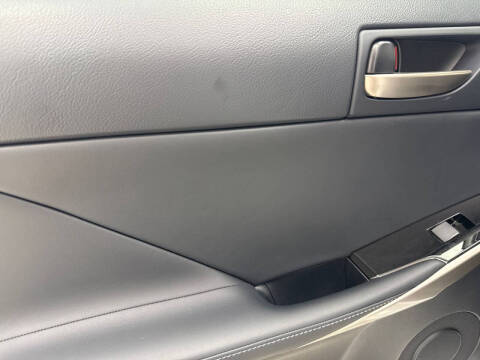 2019 Lexus IS 300